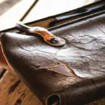 Como O Craquelado Constrói A Personalidade Da Bolsa Vintage