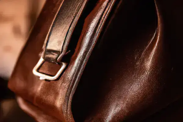 Por Que O Envelhecimento Controlado Valoriza Bolsas Vintage